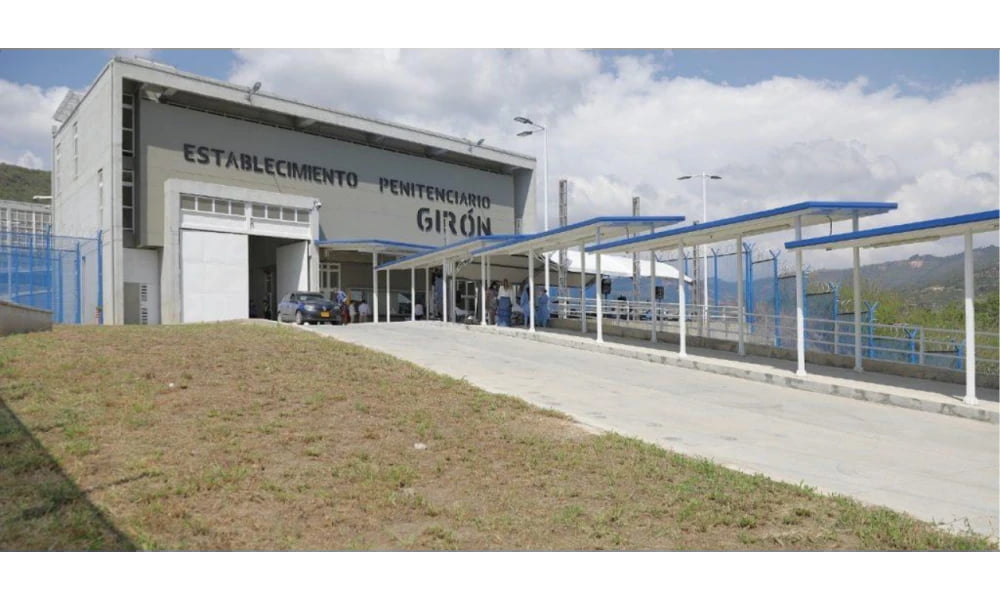 Alias ‘El Viejo’ exmiembro de las Farc amenaza al director de la cárcel de máxima seguridad Palogordo en Girón