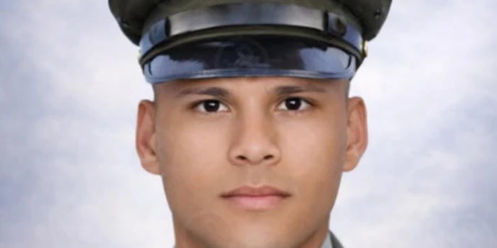 Patrullero perdió la vida tras ser desarmado y atacado con su propia arma de dotación.